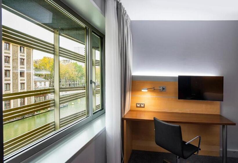 身障者適用スタンダードルーム, Holiday Inn Express Paris Canal De La Villette, An Ihg