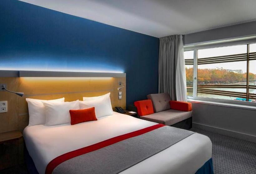 シングルデラックスルーム, Holiday Inn Express Paris Canal De La Villette, An Ihg