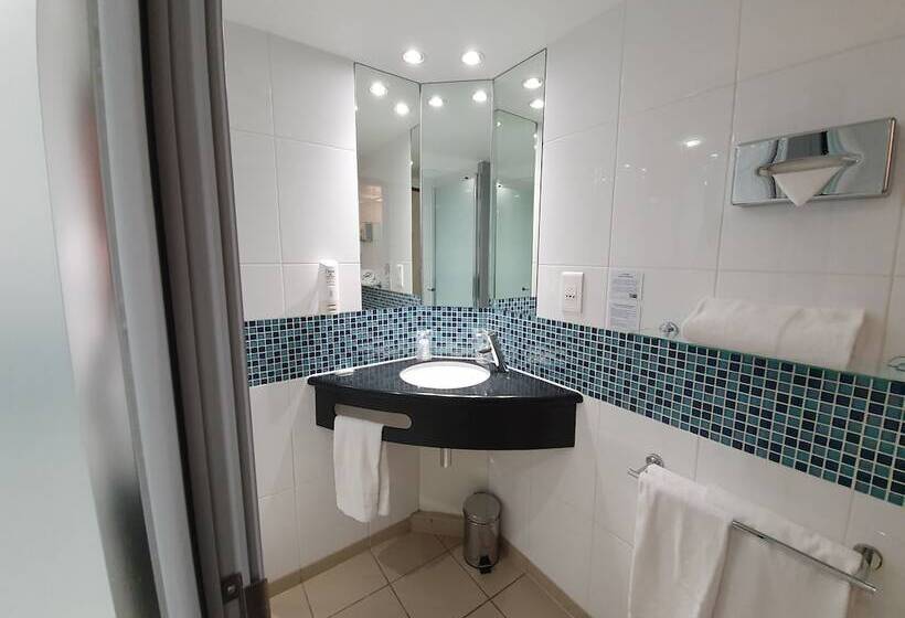 スタンダードルーム, Holiday Inn Express Paris Canal De La Villette, An Ihg