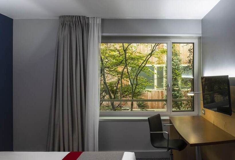 ガーデンビュースタンダードルーム, Holiday Inn Express Paris Canal De La Villette, An Ihg