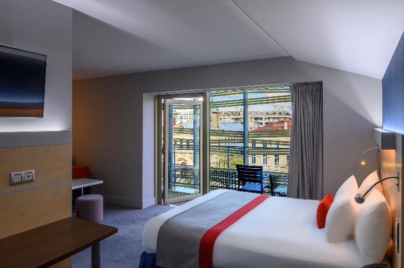 景色の見えるスイートルーム, Holiday Inn Express Paris Canal De La Villette, An Ihg
