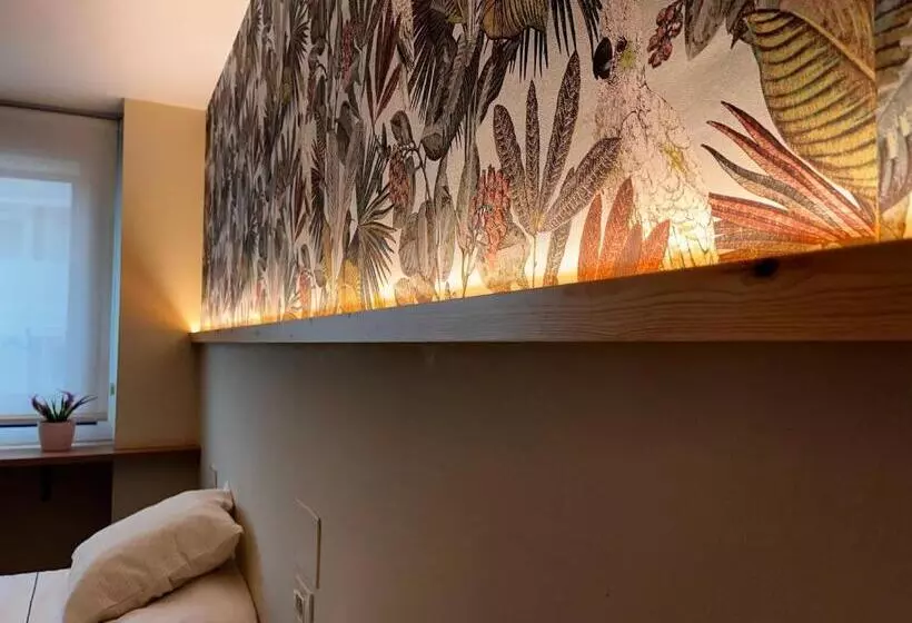 اتاق استاندارد سه نفره, Hostal La Poetisa   Auto Check In