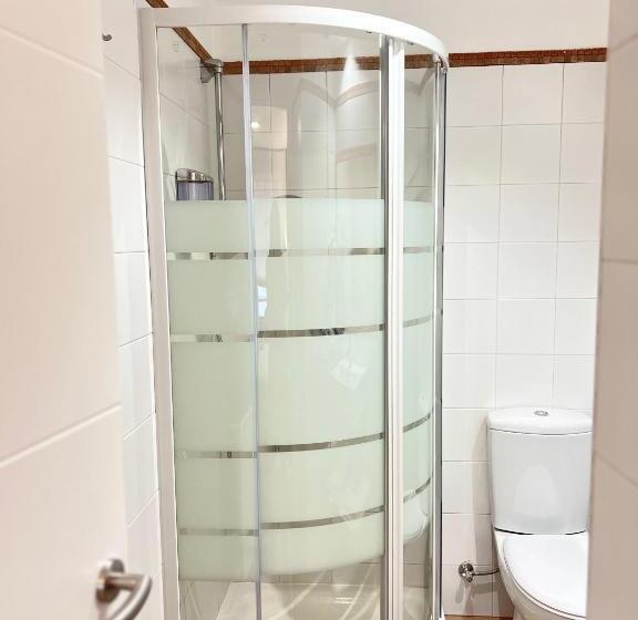 اتاق استاندارد سه نفره, Hostal La Poetisa   Auto Check In