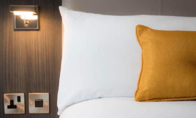 디럭스 룸, Maldron Hotel Parnell Square Dublin City