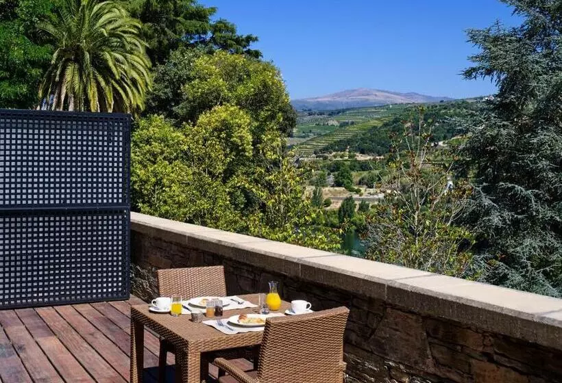 اتاق استاندارد با چشم‌انداز رودخانه, Six Senses Douro Valley