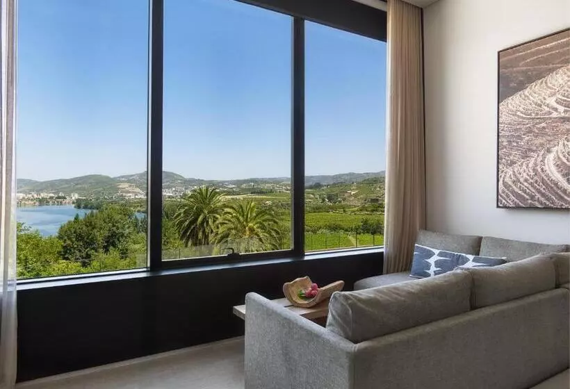 اتاق استاندارد با چشم‌انداز رودخانه, Six Senses Douro Valley