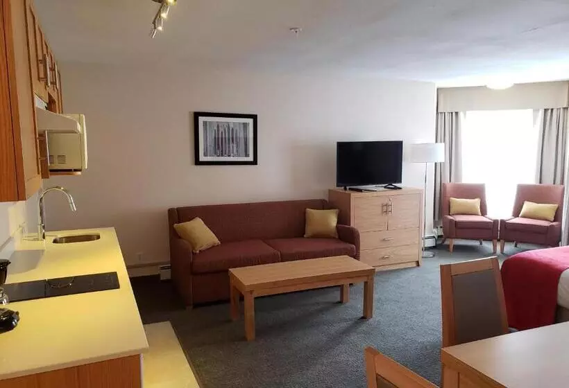 استودیوی لوکس, Sun Peaks Lodge