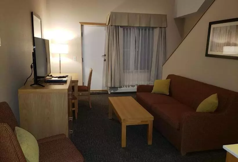استودیوی لوکس, Sun Peaks Lodge