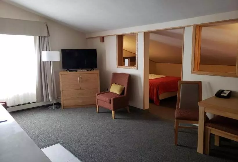 سوییت, Sun Peaks Lodge