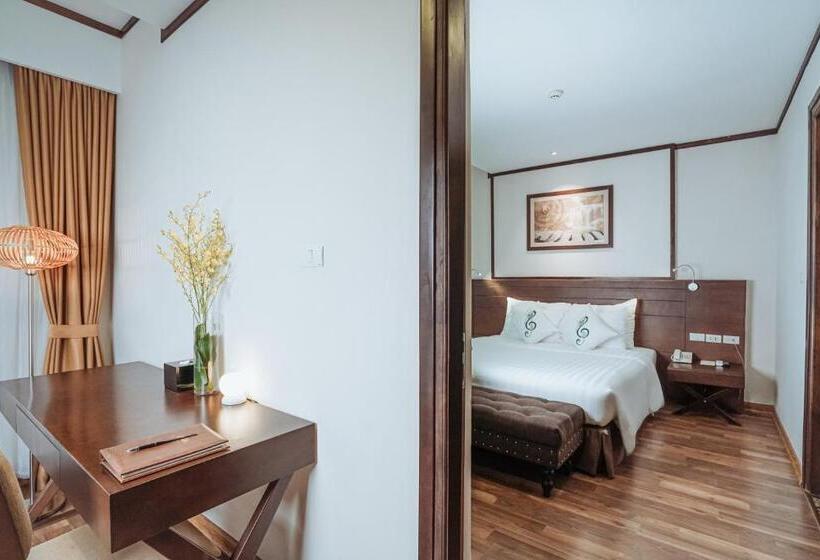 سوییت خانوادگی, Thang Long Opera