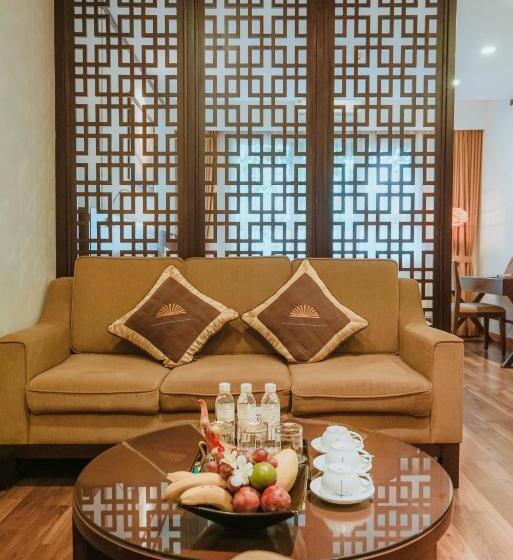 سوییت خانوادگی, Thang Long Opera