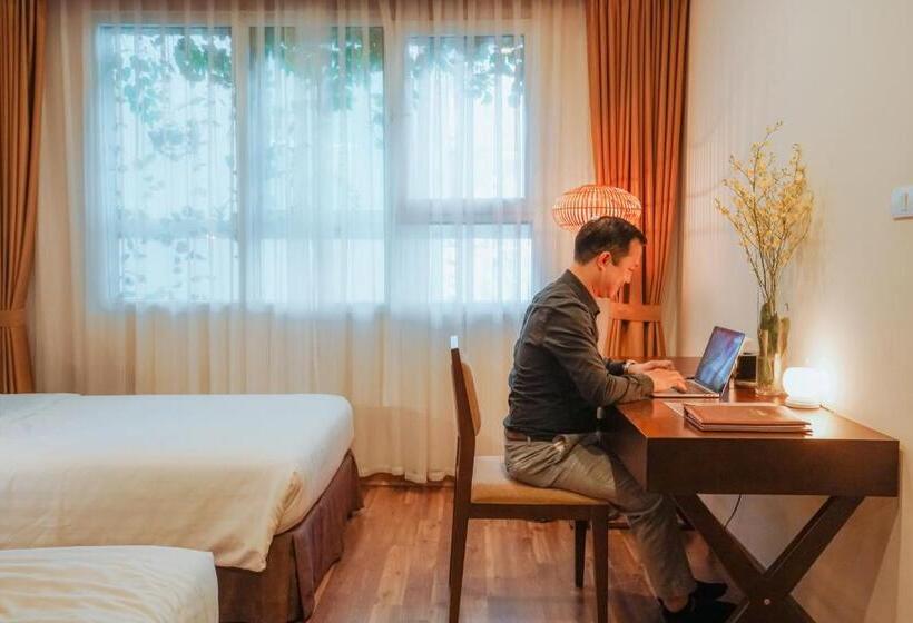 سوییت خانوادگی, Thang Long Opera