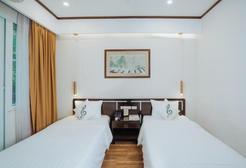 اتاق استاندارد, Thang Long Opera