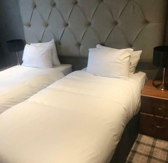 اتاق استاندارد, The Scot