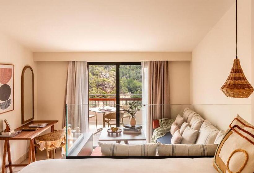 جناح مطلّ علي الحديقة, Zel Costa Brava