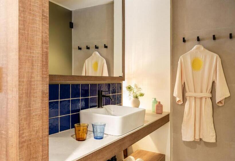 جناح جونيور مطل على الحديقة, Zel Costa Brava