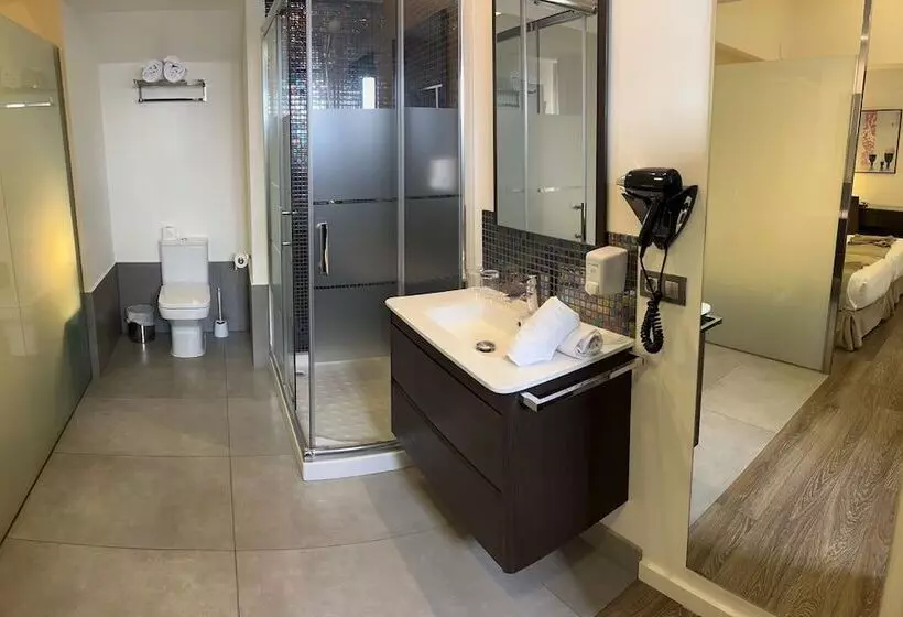اتاق خانوادگی, Nautic Hotel & Spa