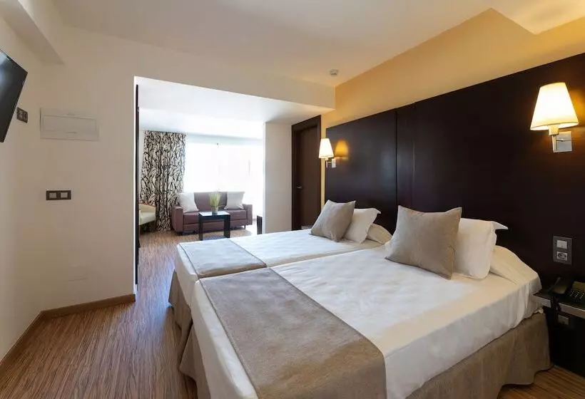 اتاق خانوادگی, Nautic Hotel & Spa