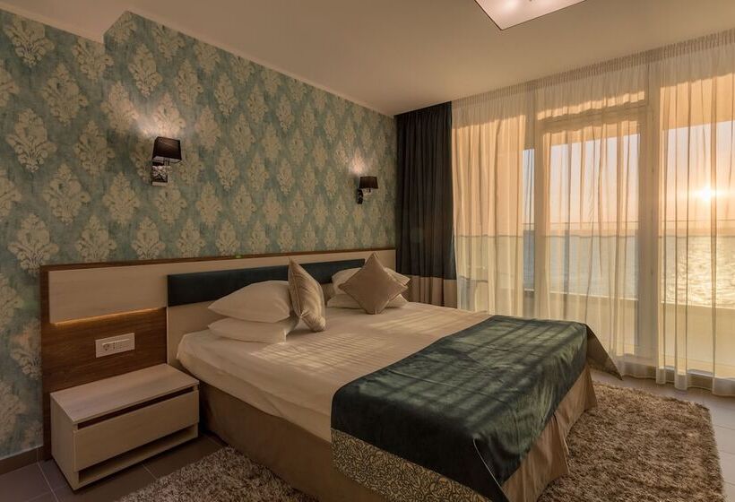 غرفة قياسية مطلّة علي البحيرة, Splendid Conference & Spa Hotel – Adults Only