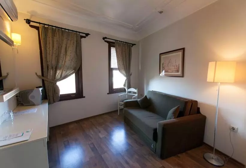 اتاق خانوادگی با چشمانداز باغ, Aspen Hotel Kaleiçi