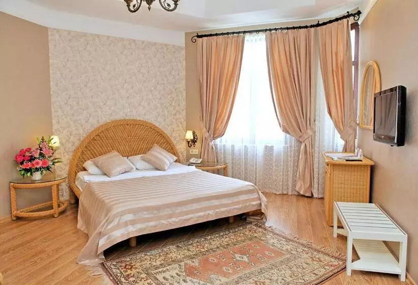 اتاق لوکس با چشمانداز باغ, Aspen Hotel Kaleiçi