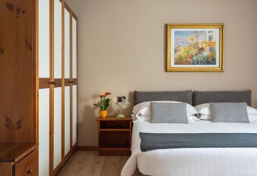 수피리어 룸, Cristallo