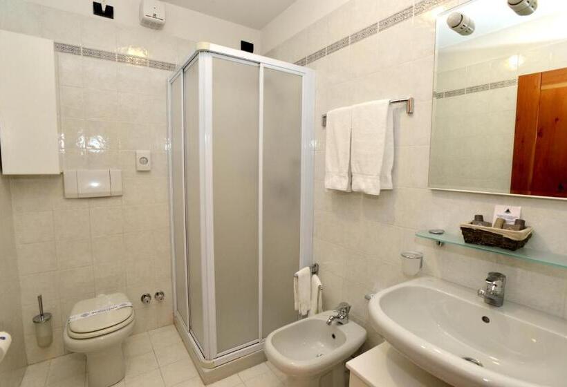 패밀리 룸, Cristallo