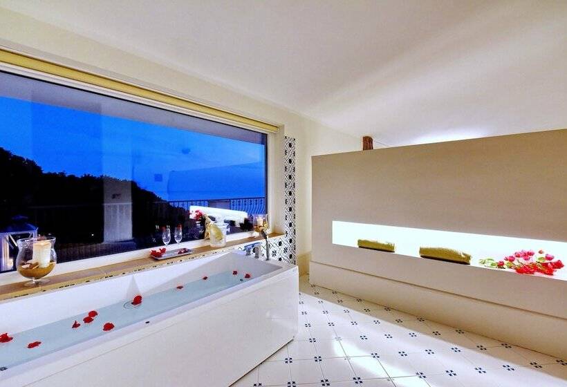 디럭스 스위트 바다 전망, Garden Riviera