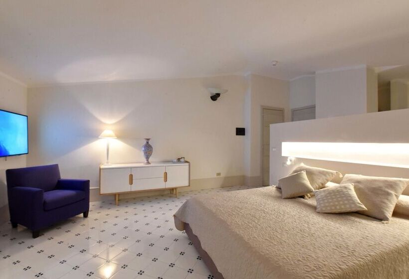 디럭스 스위트 바다 전망, Garden Riviera