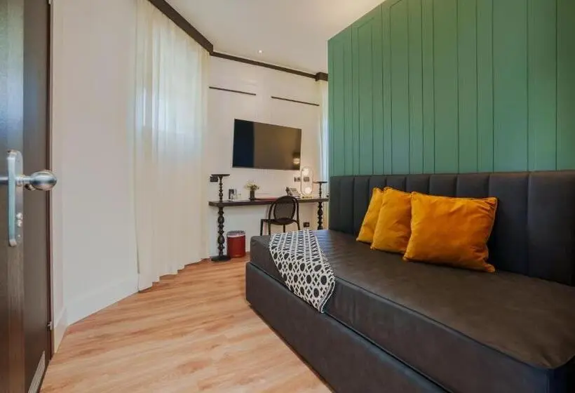 سوییت جونیور, Joivy Together Florence Urban Resort