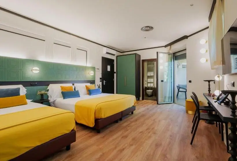 اتاق لوکس چهار تخته, Joivy Together Florence Urban Resort