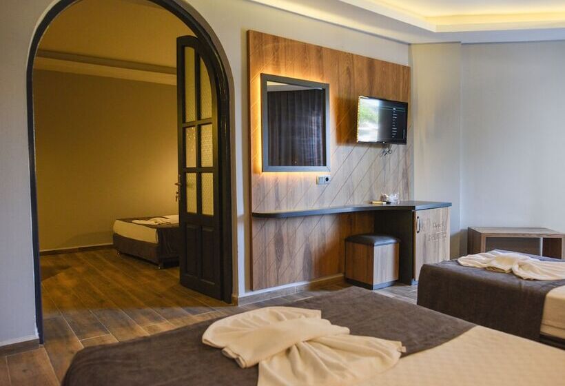 Семейный Номер, Fatih Hotel Kleopatra