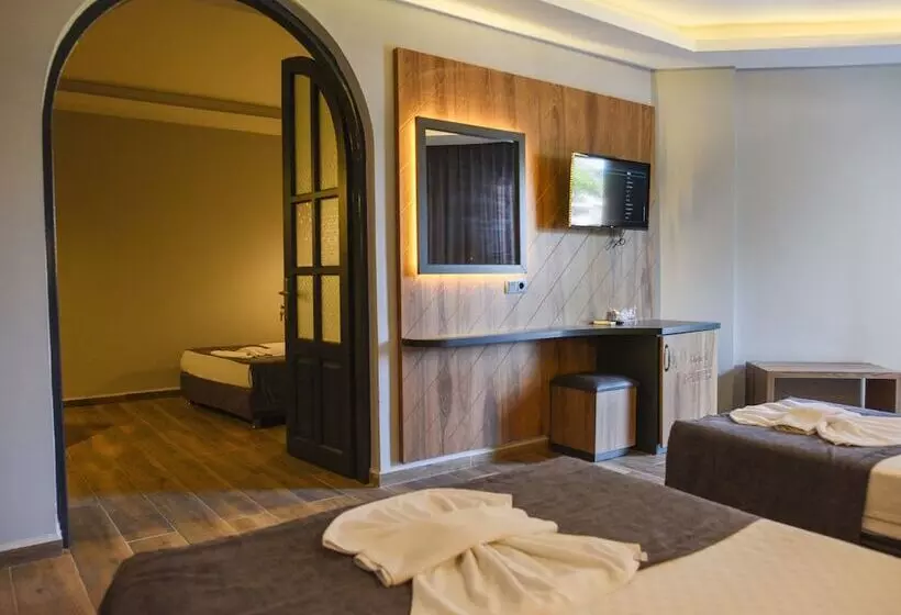 اتاق خانوادگی, Fatih Hotel Kleopatra