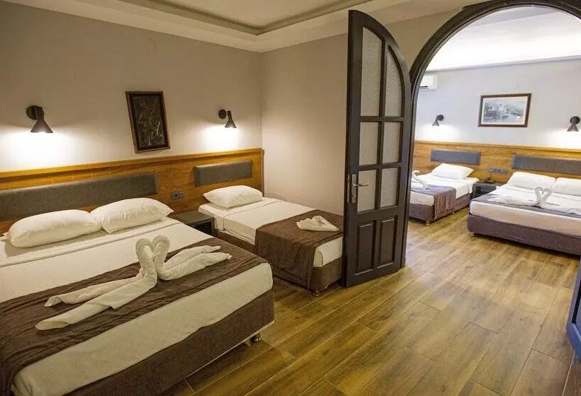 اتاق خانوادگی, Fatih Hotel Kleopatra