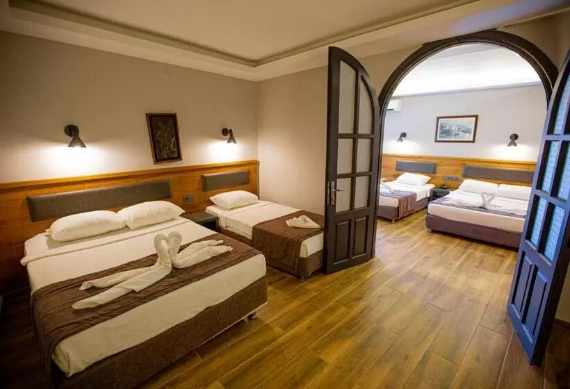 اتاق خانوادگی, Fatih Hotel Kleopatra