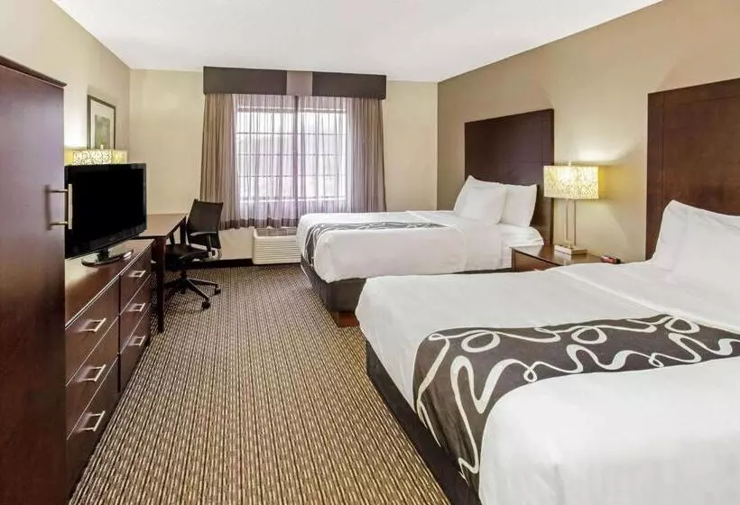 ２ダブルベッドのスタンダードルーム, La Quinta By Wyndham Milwaukee Delafield