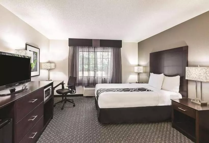 身障者適用スタンダードルーム, La Quinta By Wyndham Milwaukee Delafield