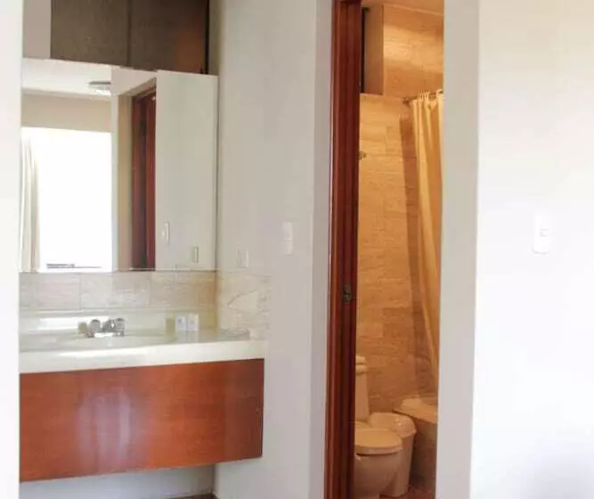 سوییت سوپریور, Park Suites