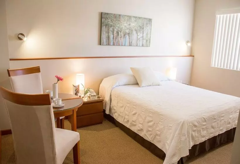 سوییت جونیور, Park Suites