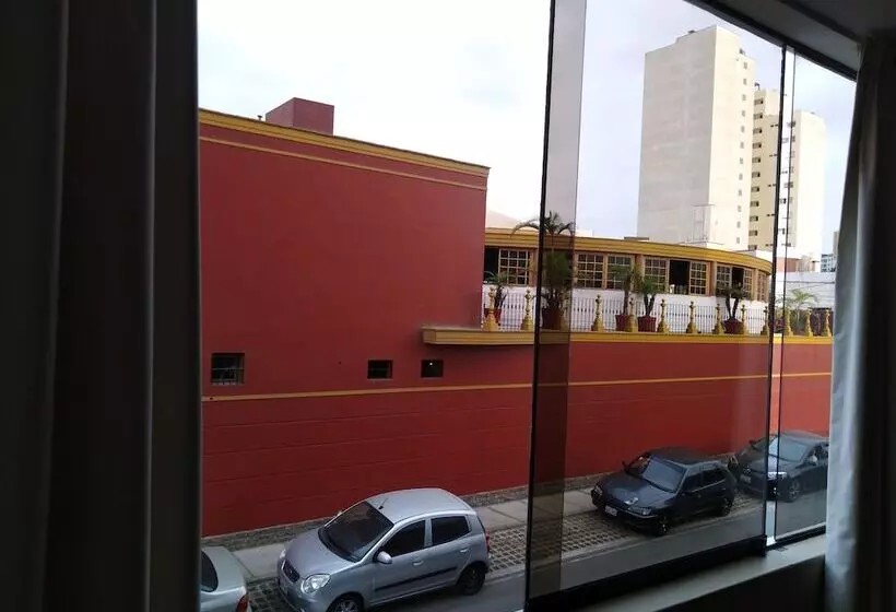 اتاق استاندارد, Park Suites