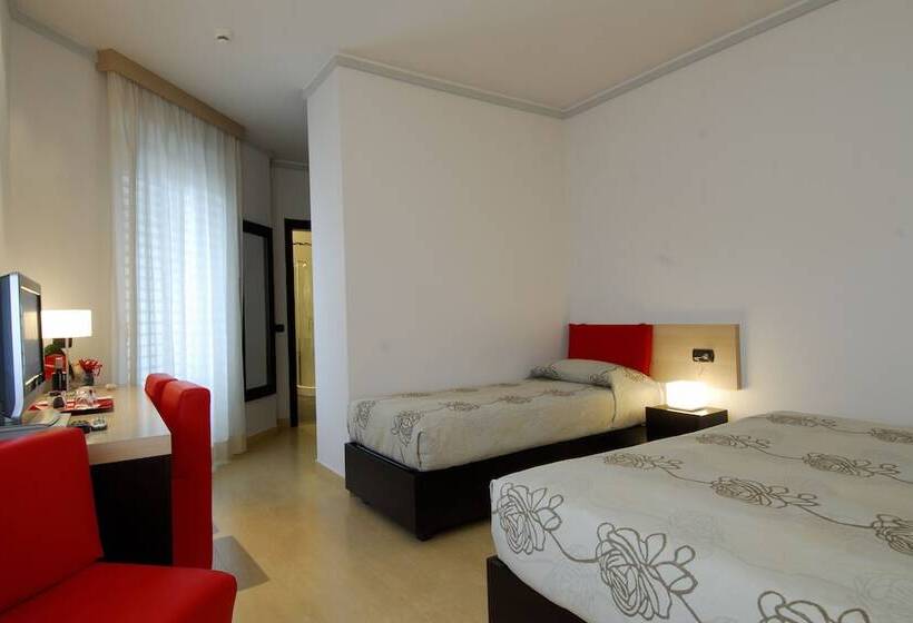 חדר סטנדרט לשלושה, Joivy Together Florence Urban Resort