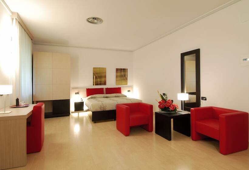 חדר סטנדרט לשלושה, Joivy Together Florence Urban Resort