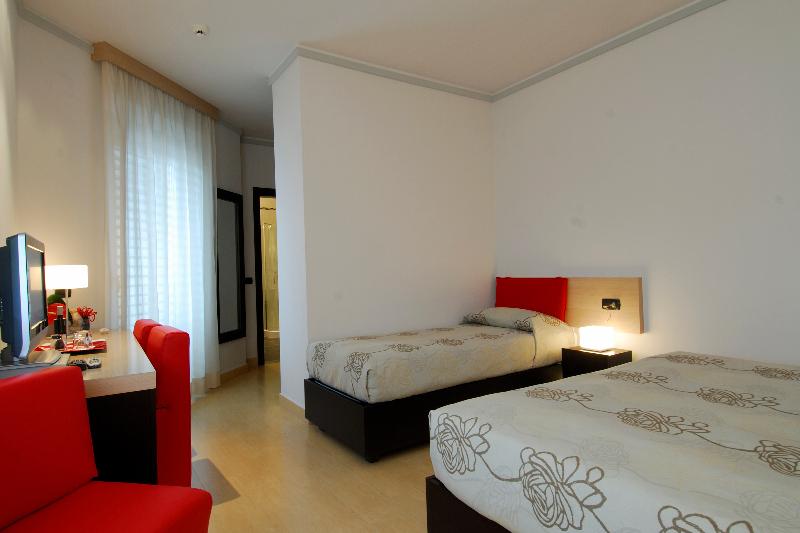 חדר סטנדרט לשלושה, Joivy Together Florence Urban Resort