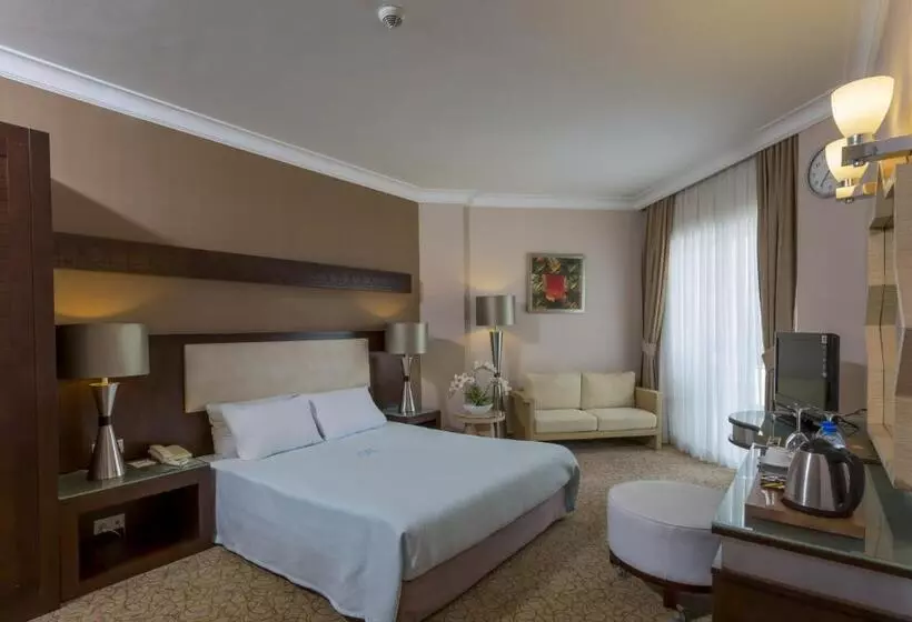 اتاق خانوادگی, Mukarnas Spa & Resort