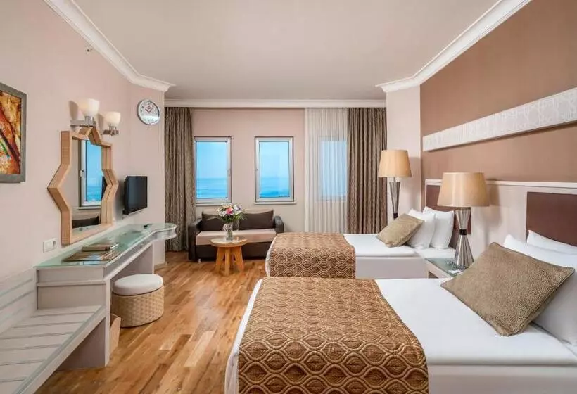 اتاق خانوادگی, Mukarnas Spa & Resort