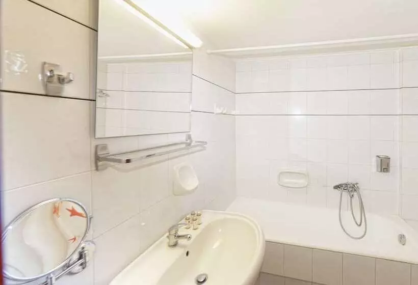 Studio Standard Vue Mer, Olympic Suites