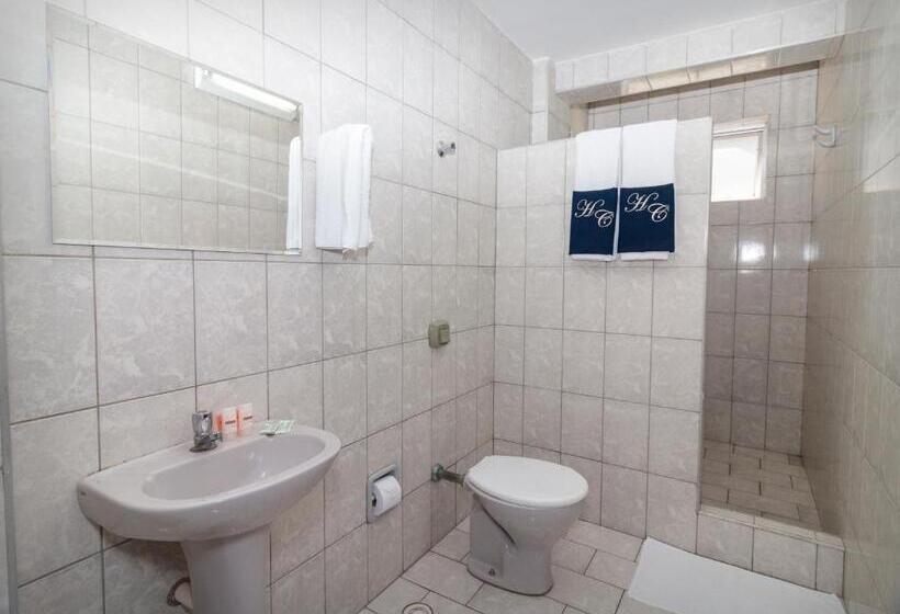 スタンダード4人部屋, Cruz