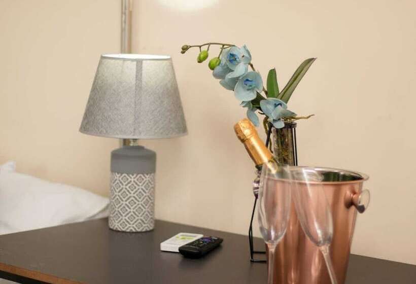 スーペリアールーム, Cruz