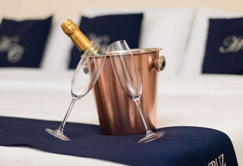 スーペリアールーム, Cruz