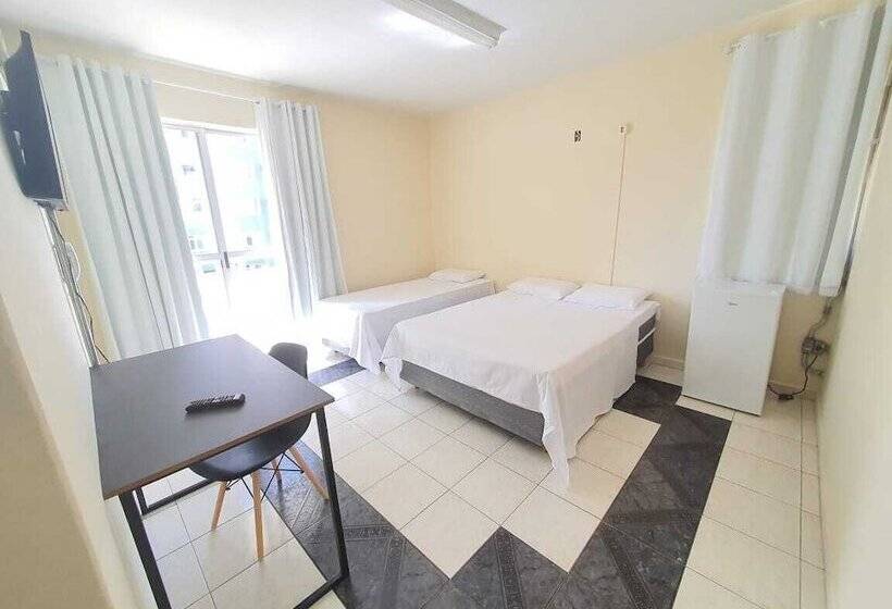 ファミリールーム, Cruz